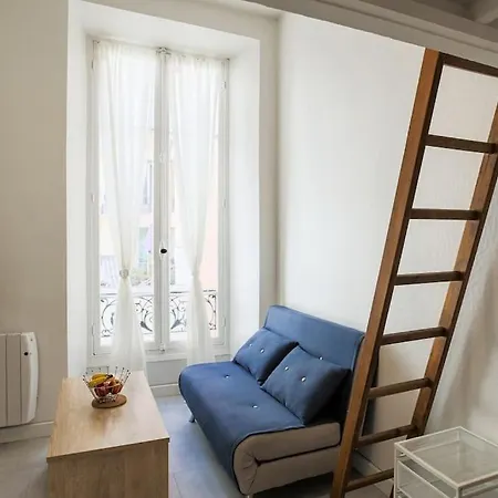 Apartment Cosy Studio Center - 10min Beach - 2min Train